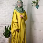 robe-yellow